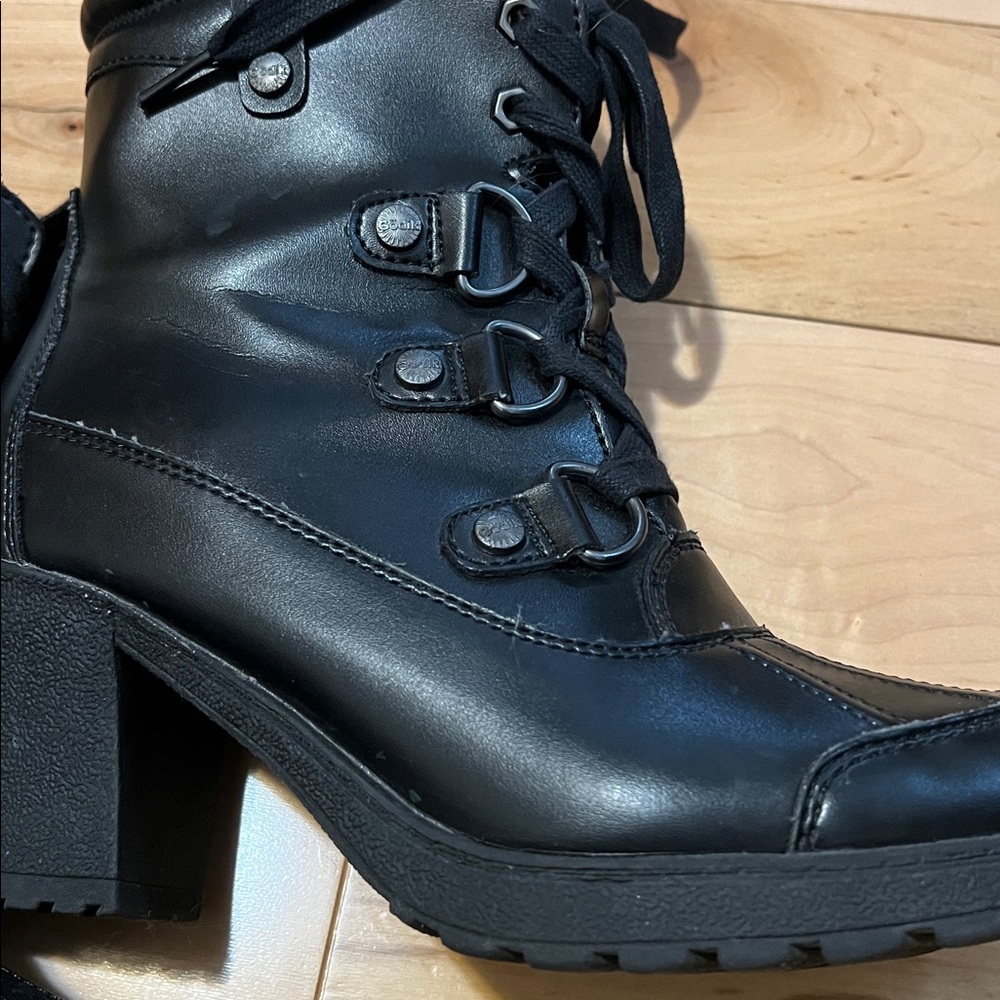 Elegant Black Women's Winter Boots - Picture 14 of 16